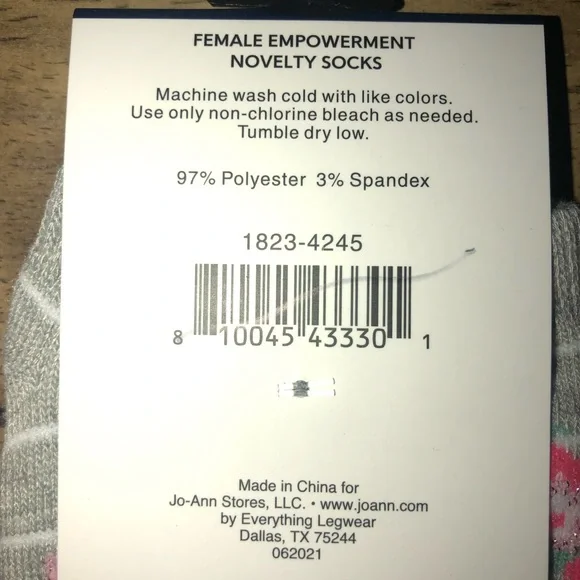 NEW “Girl Power” Party Favor Set of 14 Pair. - Picture 7 of 7